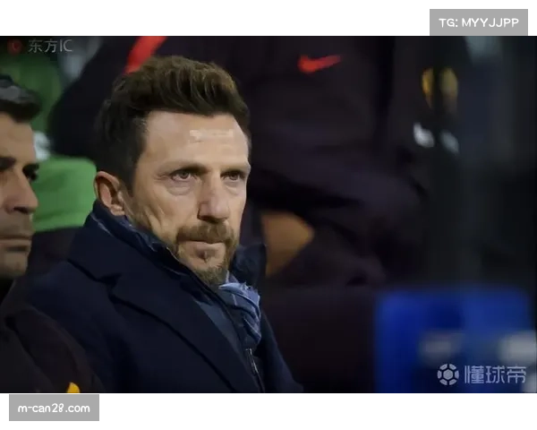 特写：卡利亚里老将迪弗朗西斯科在终场前一次关键的门线解围